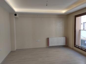 Antre Emlak'tan Kiralık Bahçelievler'de Hastane Yanı Doğalgazlı,Asansörlü Açık Mutfak 2+1 Yeni Daire