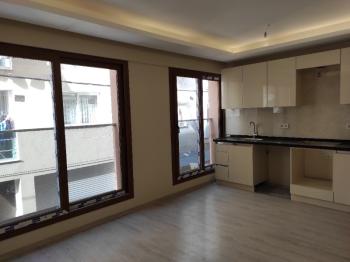 Antre Emlak'tan Kiralık Bahçelievler'de Hastane Yanı Doğalgazlı,Asansörlü Açık Mutfak 2+1 Yeni Daire