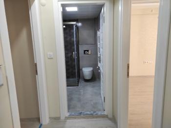 Antre Emlak'tan Kiralık Bahçelievler'de Hastane Yanı Doğalgazlı,Asansörlü Açık Mutfak 2+1 Yeni Daire