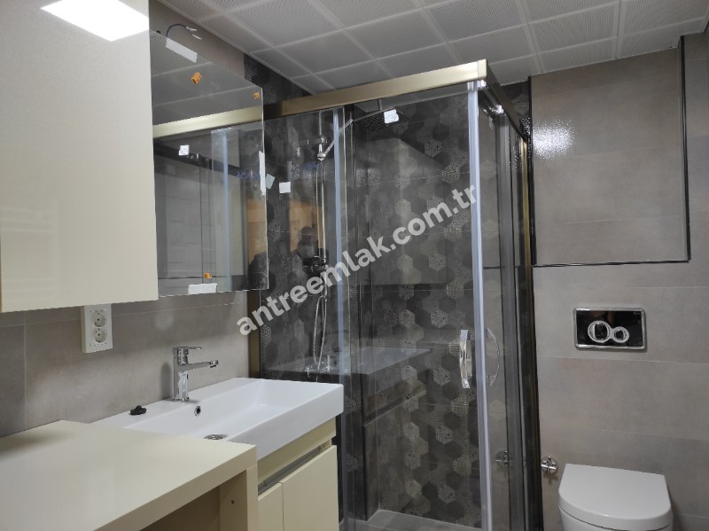 Antre Emlak'tan Kiralık Bahçelievler'de Hastane Yanı Doğalgazlı,Asansörlü Açık Mutfak 2+1 Yeni Daire