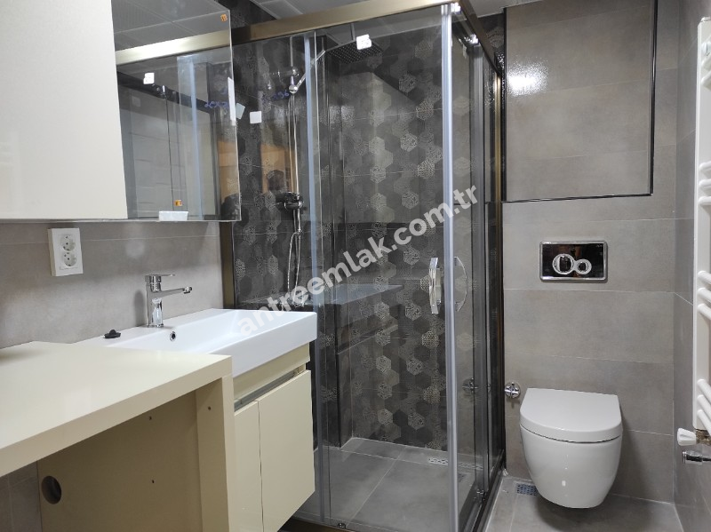 Antre Emlak'tan Kiralık Bahçelievler'de Hastane Yanı Doğalgazlı,Asansörlü Açık Mutfak 2+1 Yeni Daire