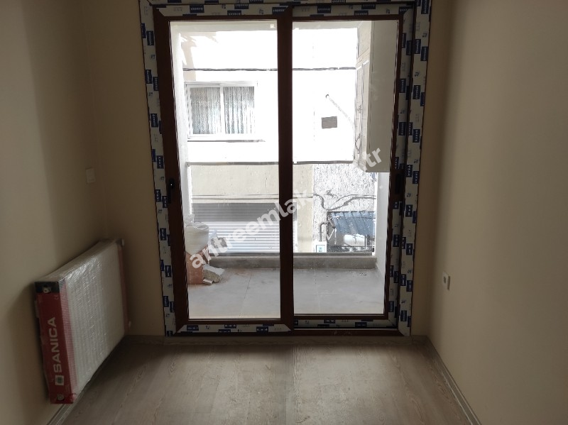 Antre Emlak'tan Kiralık Bahçelievler'de Hastane Yanı Doğalgazlı,Asansörlü Açık Mutfak 2+1 Yeni Daire