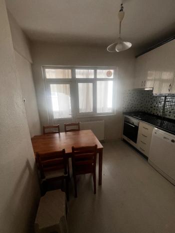 SEVİLLER MAH. HAL BÖLGESİNDE SATILIK 2+1 DAİRE
