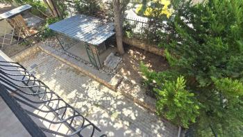 KKTC Girne Alsancak'ta Şokmar Market Arkasında Kiralık Full Eşyalı 3+1 Dubleks İkiz Villa