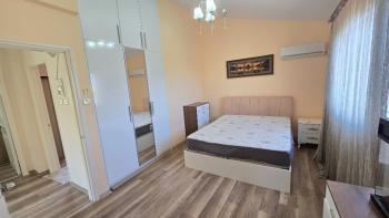 KKTC Girne Alsancak'ta Şokmar Market Arkasında Kiralık Full Eşyalı 3+1 Dubleks İkiz Villa