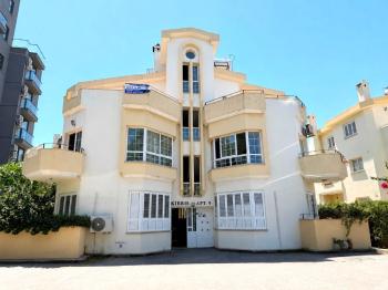 Kıbrıs Girne Merkez Geniş Teraslı Satılık 3+1 Full Penthouse