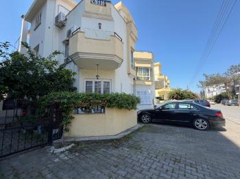 Kıbrıs Girne Merkez Geniş Teraslı Satılık 3+1 Full Penthouse