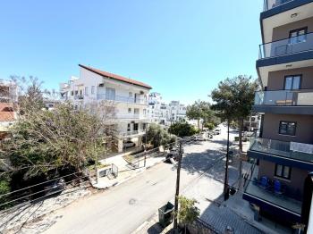 Kıbrıs Girne Merkez Geniş Teraslı Satılık 3+1 Full Penthouse