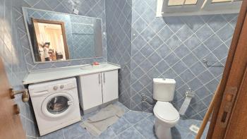 KKTC Girne Merkez'de Öğretmenevi Yakını Havuzlu Sitede Kiralık Full Eşyalı 1+1 Daire