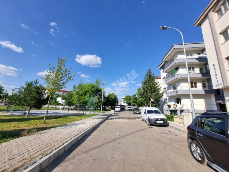 ✧ AFYON ÜÇOK EMLAKTAN ALİ İHSAN PAŞA MAH 4+1 130M² TEMİZ BAKIMLI SATILIK DAİRE ✧