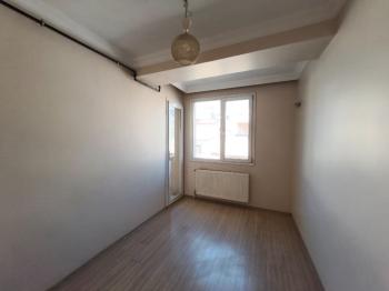 Antre Emlak'tan Kiralık Bozyaka Hastane Yanı 2+1,Otoparklı Doğalgazlı Yeni Daire