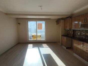 Antre Emlak'tan Kiralık Bozyaka Hastane Yanı 2+1,Otoparklı Doğalgazlı Yeni Daire