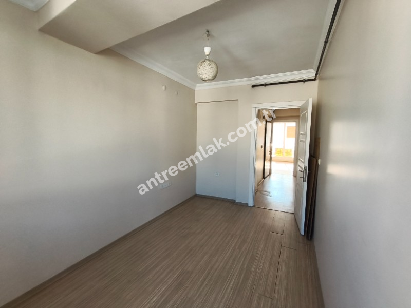 Antre Emlak'tan Kiralık Bozyaka Hastane Yanı 2+1,Otoparklı Doğalgazlı Yeni Daire