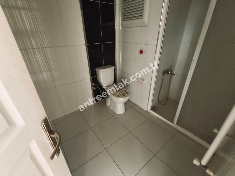 Antre Emlak'tan Kiralık Bozyaka Hastane Yanı 2+1,Otoparklı Doğalgazlı Yeni Daire
