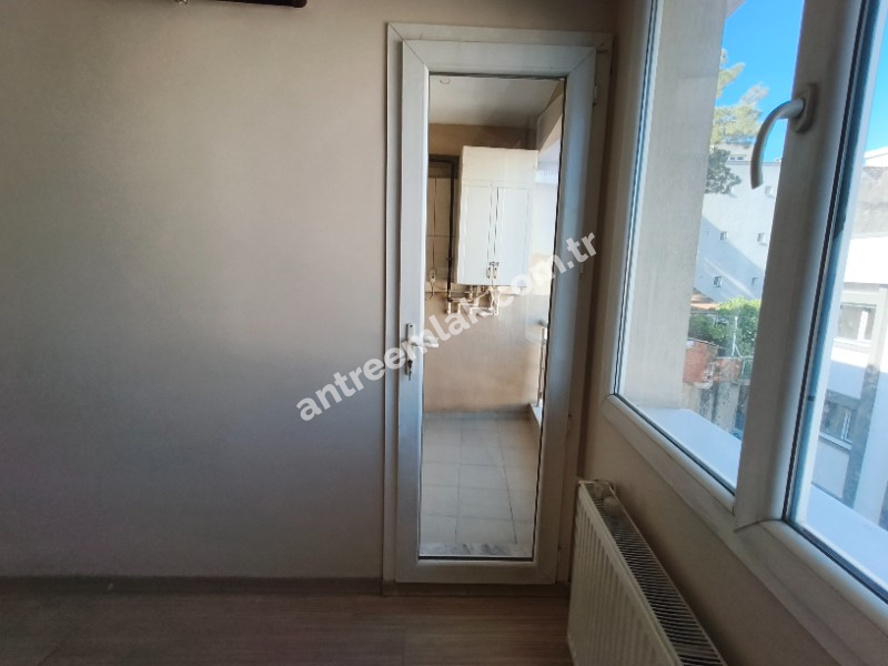 Antre Emlak'tan Kiralık Bozyaka Hastane Yanı 2+1,Otoparklı Doğalgazlı Yeni Daire