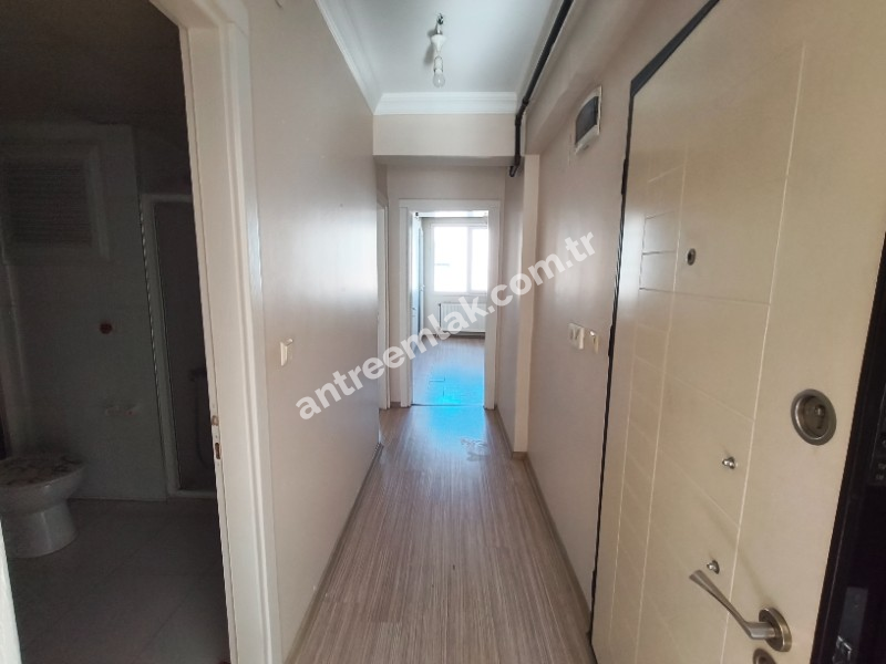 Antre Emlak'tan Kiralık Bozyaka Hastane Yanı 2+1,Otoparklı Doğalgazlı Yeni Daire