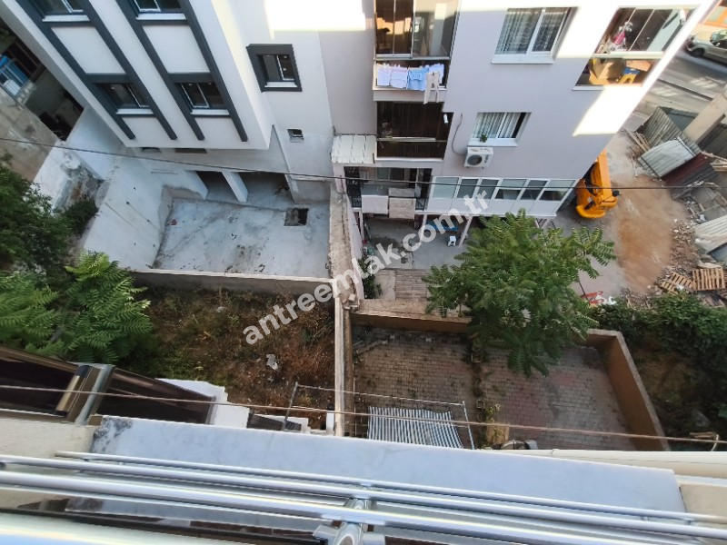 Antre Emlak'tan Kiralık Bozyaka Hastane Yanı 2+1,Otoparklı Doğalgazlı Yeni Daire