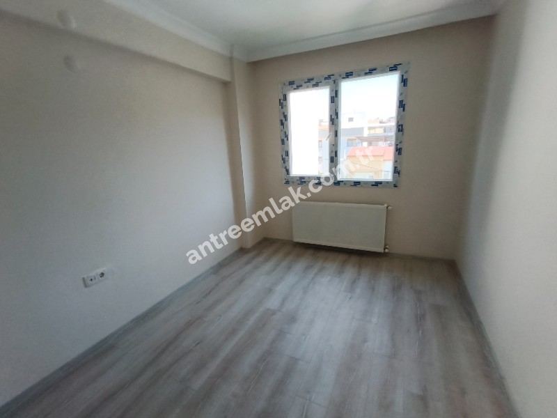 Antre Emlak'tan Kiralık Bozyaka Hastane Yanı Bahar Mahallesinde 3+1,Otoparklı Asansörlü Doğalgazlı Sıfır Daire