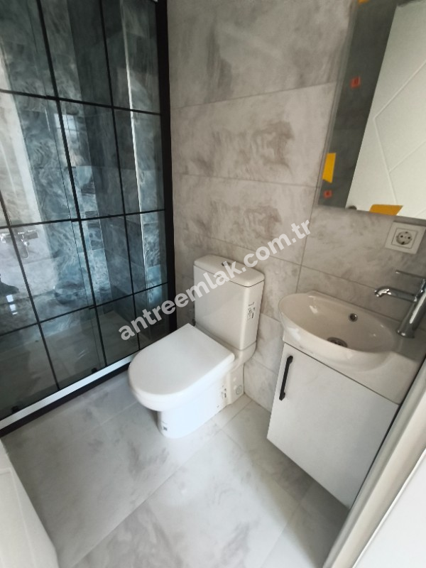 Antre Emlak'tan Kiralık Bozyaka Hastane Yanı Bahar Mahallesinde 3+1,Otoparklı Asansörlü Doğalgazlı Sıfır Daire