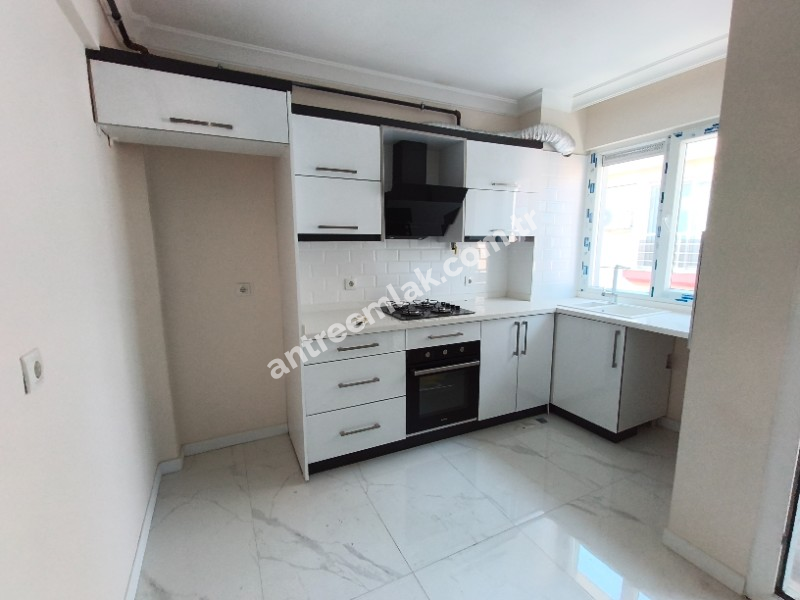 Antre Emlak'tan Kiralık Bozyaka Hastane Yanı Bahar Mahallesinde 3+1,Otoparklı Asansörlü Doğalgazlı Sıfır Daire