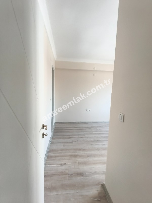 Antre Emlak'tan Kiralık Bozyaka Hastane Yanı Bahar Mahallesinde 3+1,Otoparklı Asansörlü Doğalgazlı Sıfır Daire