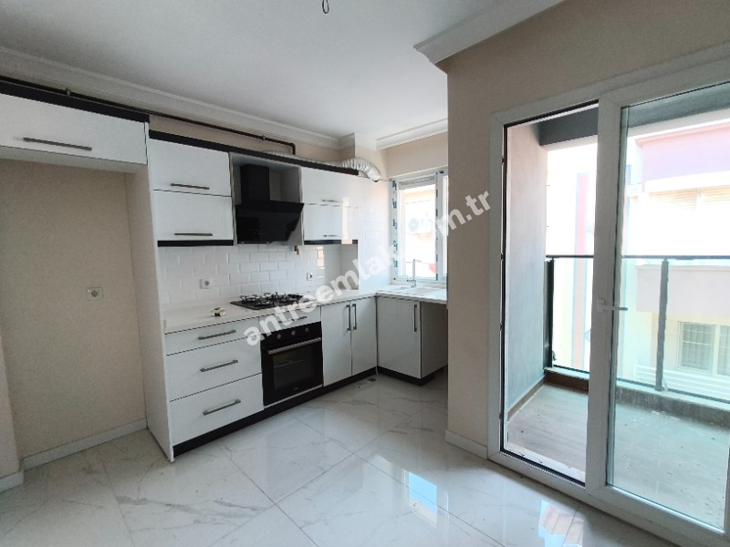 Antre Emlak'tan Kiralık Bozyaka Hastane Yanı Bahar Mahallesinde 3+1,Otoparklı Asansörlü Doğalgazlı Sıfır Daire