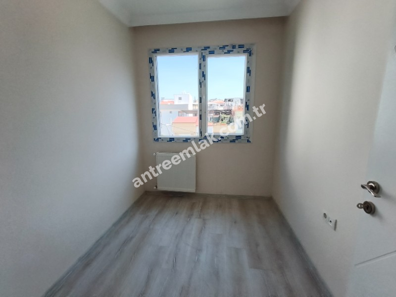 Antre Emlak'tan Kiralık Bozyaka Hastane Yanı Bahar Mahallesinde 3+1,Otoparklı Asansörlü Doğalgazlı Sıfır Daire