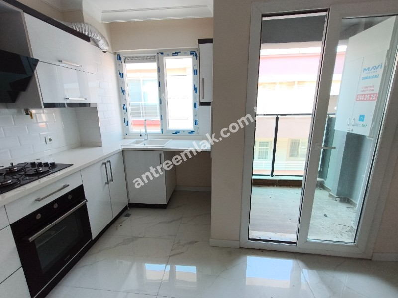 Antre Emlak'tan Kiralık Bozyaka Hastane Yanı Bahar Mahallesinde 3+1,Otoparklı Asansörlü Doğalgazlı Sıfır Daire