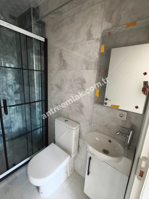 Antre Emlak'tan Kiralık Bozyaka Hastane Yanı Bahar Mahallesinde 3+1,Otoparklı Asansörlü Doğalgazlı Sıfır Daire