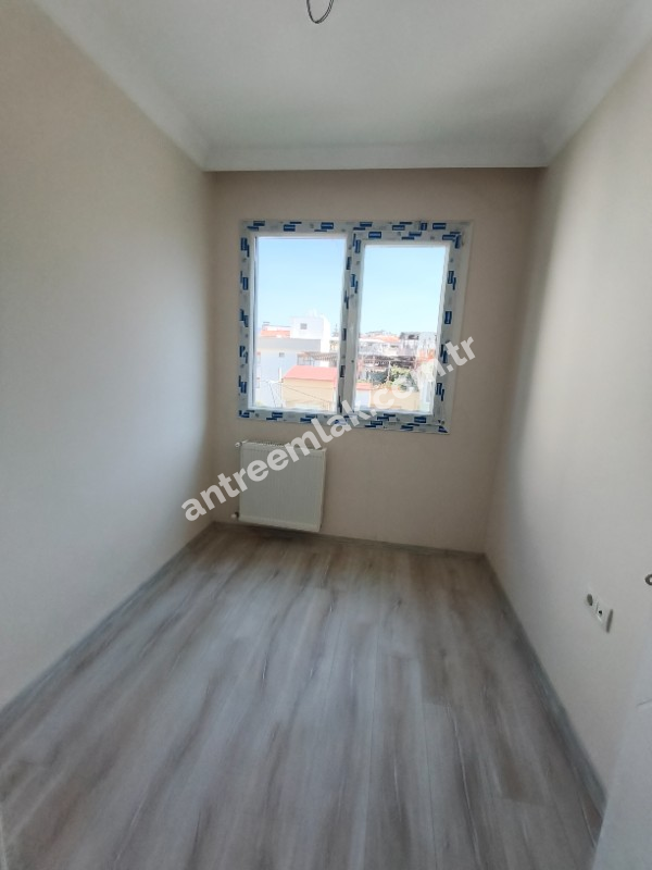 Antre Emlak'tan Kiralık Bozyaka Hastane Yanı Bahar Mahallesinde 3+1,Otoparklı Asansörlü Doğalgazlı Sıfır Daire