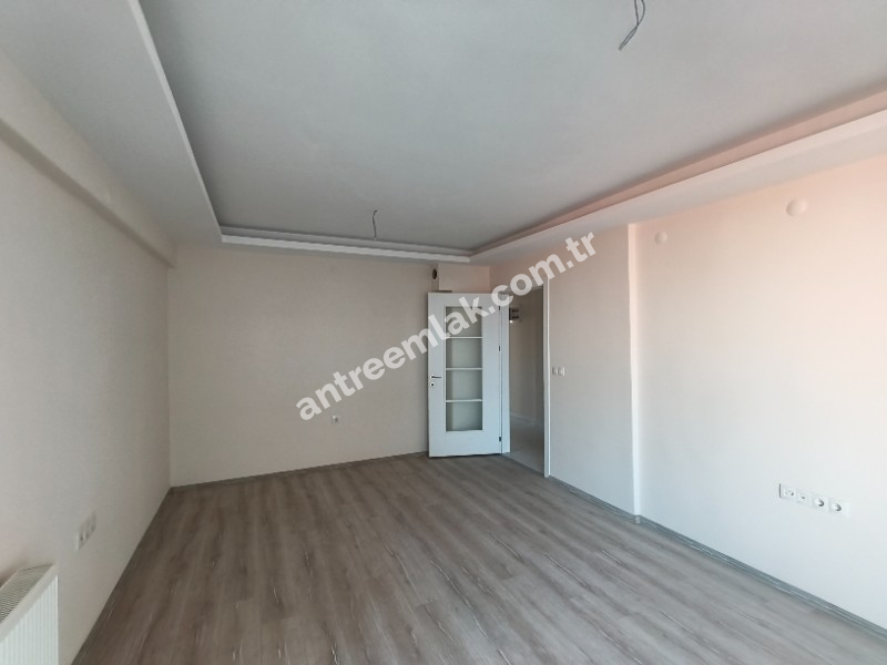 Antre Emlak'tan Kiralık Bozyaka Hastane Yanı Bahar Mahallesinde 3+1,Otoparklı Asansörlü Doğalgazlı Sıfır Daire