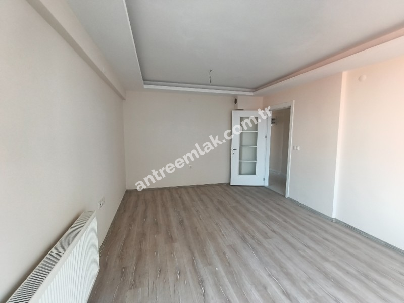 Antre Emlak'tan Kiralık Bozyaka Hastane Yanı Bahar Mahallesinde 3+1,Otoparklı Asansörlü Doğalgazlı Sıfır Daire