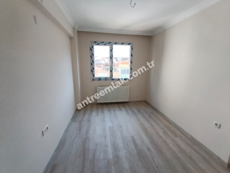 Antre Emlak'tan Kiralık Bozyaka Hastane Yanı Bahar Mahallesinde 3+1,Otoparklı Asansörlü Doğalgazlı Sıfır Daire