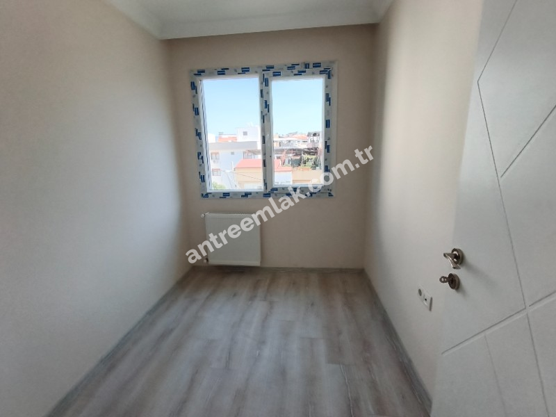 Antre Emlak'tan Kiralık Bozyaka Hastane Yanı Bahar Mahallesinde 3+1,Otoparklı Asansörlü Doğalgazlı Sıfır Daire