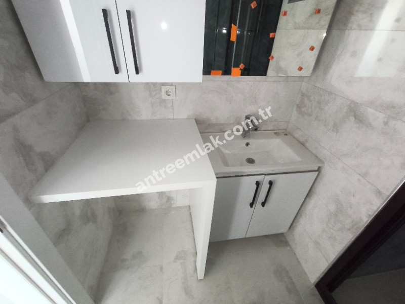 Antre Emlak'tan Kiralık Bozyaka Hastane Yanı Bahar Mahallesinde 3+1,Otoparklı Asansörlü Doğalgazlı Sıfır Daire