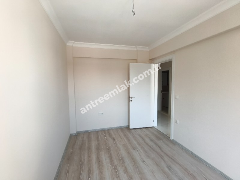 Antre Emlak'tan Kiralık Bozyaka Hastane Yanı Bahar Mahallesinde 3+1,Otoparklı Asansörlü Doğalgazlı Sıfır Daire