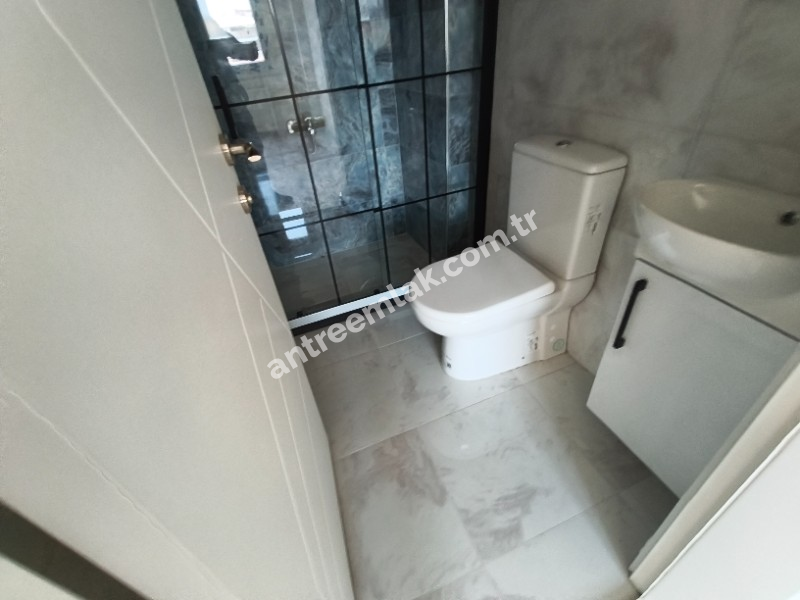 Antre Emlak'tan Kiralık Bozyaka Hastane Yanı Bahar Mahallesinde 3+1,Otoparklı Asansörlü Doğalgazlı Sıfır Daire