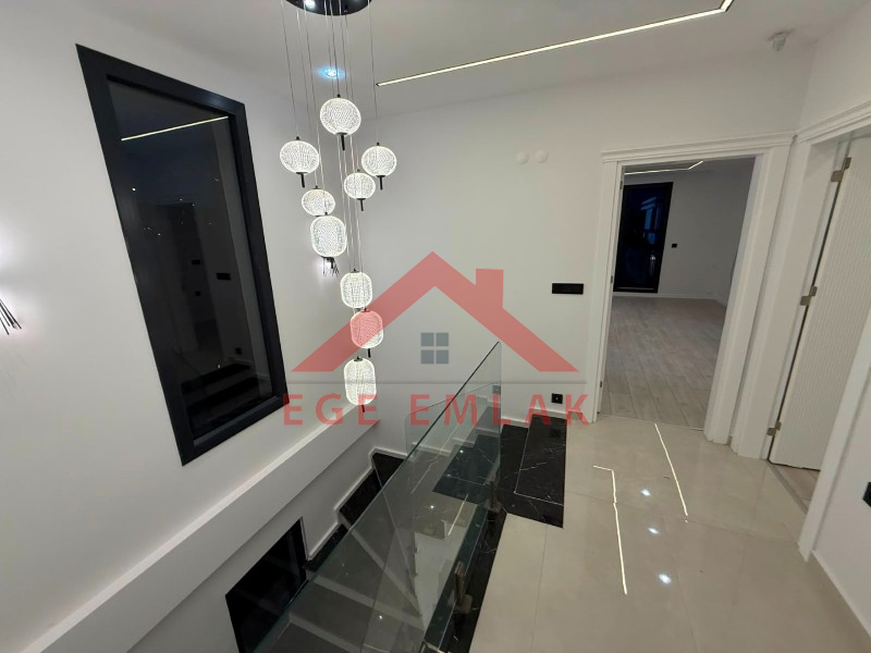 Didim'de Satılık 4+1 Ayrı Mutfaklı Villa