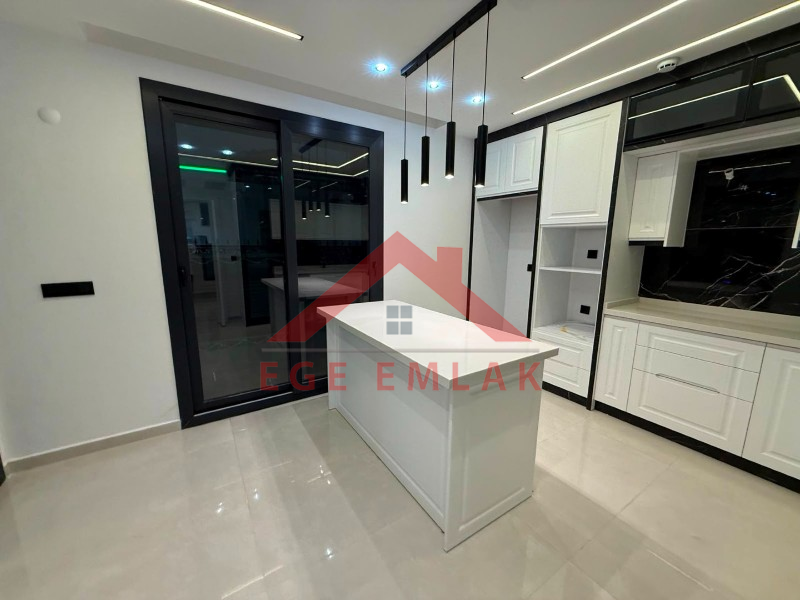 Didim'de Satılık 4+1 Ayrı Mutfaklı Villa