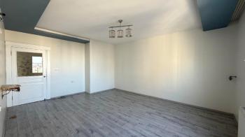 Elmas'tan Akdeniz Mh’de Havuzlu Site İçi Deniz Manzaralı 3+1