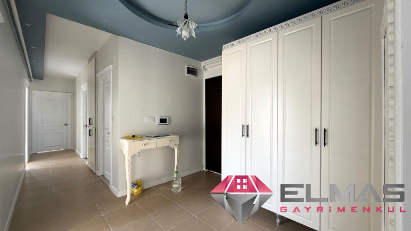 Elmas'tan Akdeniz Mh’de Havuzlu Site İçi Deniz Manzaralı 3+1