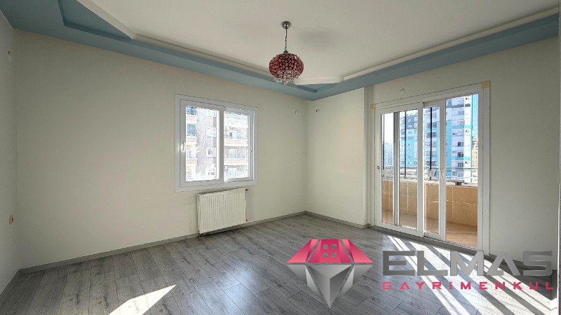 Elmas'tan Akdeniz Mh’de Havuzlu Site İçi Deniz Manzaralı 3+1
