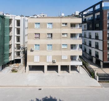 GİRNE MERKEZ’DE TÜRK KOÇANLI 2+1 DAİRE