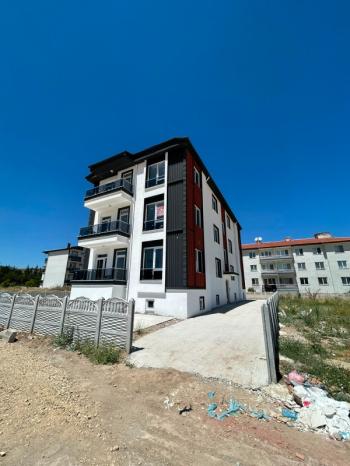 * AFYON ÜÇOK EMLAKTAN MAREŞAL FEVZİ ÇAKMAK MAH 2+1 78M² SIFIR LÜKS SATILIK DAİRE *