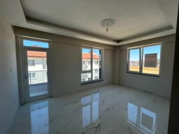* AFYON ÜÇOK EMLAKTAN MAREŞAL FEVZİ ÇAKMAK MAH 2+1 78M² SIFIR LÜKS SATILIK DAİRE *