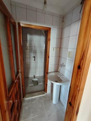 AFYON ÜÇOK EMLAKTAN MAREŞAL FEVZİ ÇAKMAK MAH 3+1 135M² EBEVEYN BANYOLU TEMİZ BAKIMLI SATILIK DAİRE 