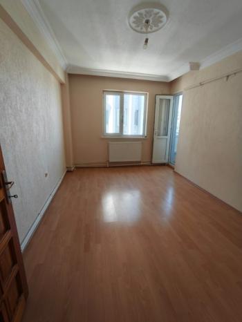 AFYON ÜÇOK EMLAKTAN MAREŞAL FEVZİ ÇAKMAK MAH 3+1 135M² EBEVEYN BANYOLU TEMİZ BAKIMLI SATILIK DAİRE 