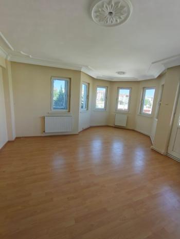 AFYON ÜÇOK EMLAKTAN MAREŞAL FEVZİ ÇAKMAK MAH 3+1 135M² EBEVEYN BANYOLU TEMİZ BAKIMLI SATILIK DAİRE 