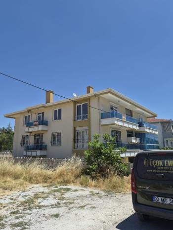 AFYON ÜÇOK EMLAKTAN FATİH MAH 3+1 117M² SIFIR AYARINDA EBEVEYN BANYOLU SATILIK DAİRE 