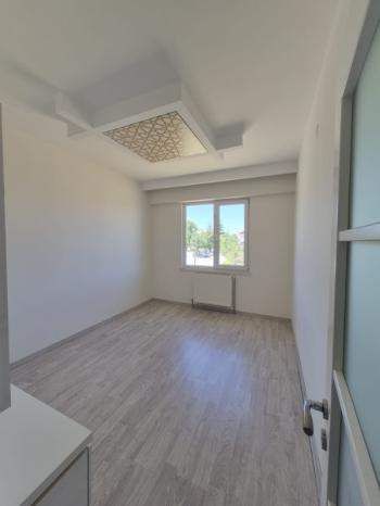 AFYON ÜÇOK EMLAKTAN FATİH MAH 3+1 117M² SIFIR AYARINDA EBEVEYN BANYOLU SATILIK DAİRE 